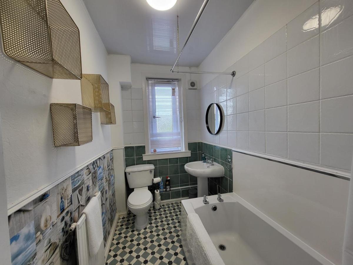 4 Bedrooms Apartment By Sensational Stay Short Lets & Serviced Accommodation EDI Buitenkant foto