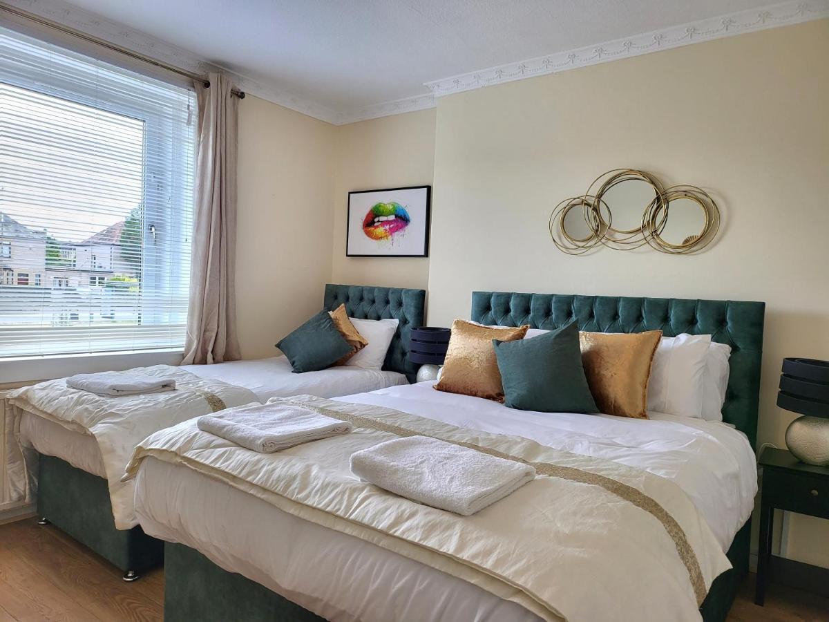 4 Bedrooms Apartment By Sensational Stay Short Lets & Serviced Accommodation EDI Buitenkant foto