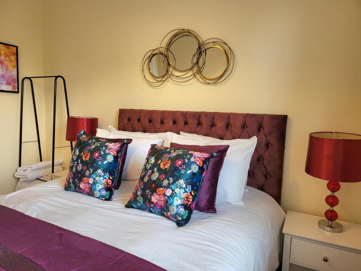 4 Bedrooms Apartment By Sensational Stay Short Lets & Serviced Accommodation EDI Buitenkant foto