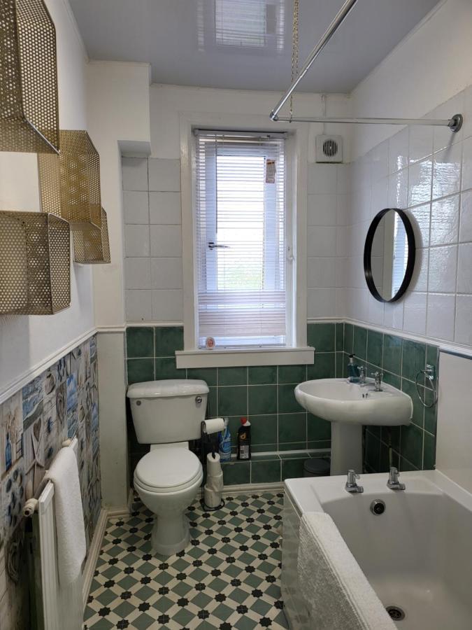 4 Bedrooms Apartment By Sensational Stay Short Lets & Serviced Accommodation EDI Buitenkant foto