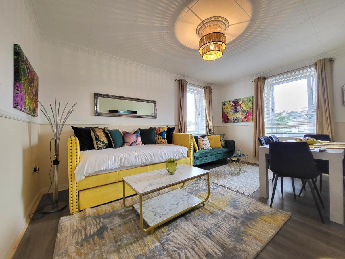 4 Bedrooms Apartment By Sensational Stay Short Lets & Serviced Accommodation EDI Buitenkant foto