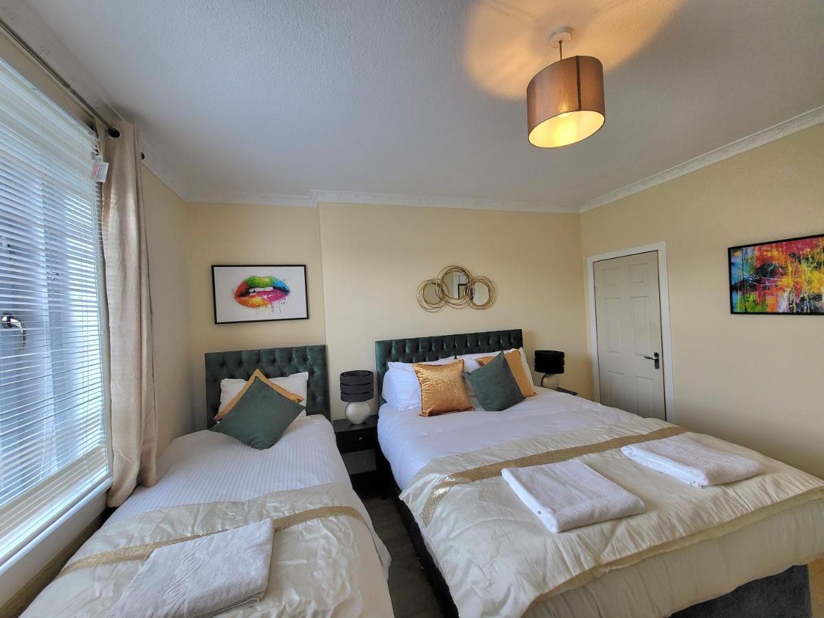 4 Bedrooms Apartment By Sensational Stay Short Lets & Serviced Accommodation EDI Buitenkant foto